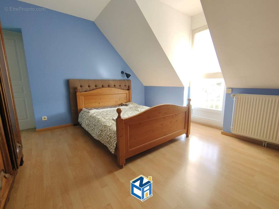 Maison à SAINT-CYR-SUR-LOIRE