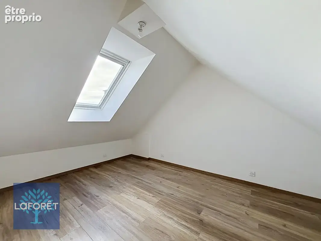Appartement Fougeres  4 pièce(s) 96,73 m2 - photo 10