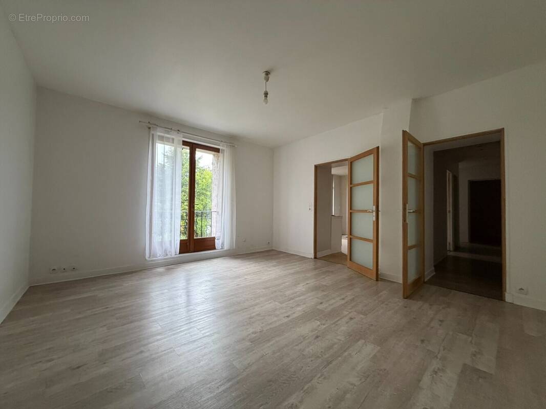 Maison à VULAINES-SUR-SEINE