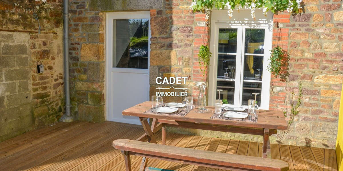 Maison à LA HAYE-PESNEL