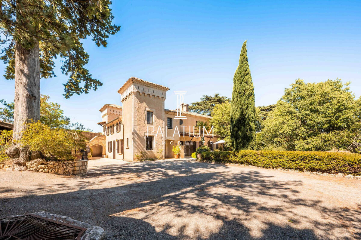 Autre à MANOSQUE