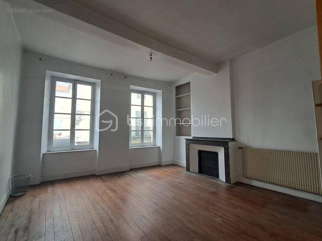 Appartement à MONTREJEAU