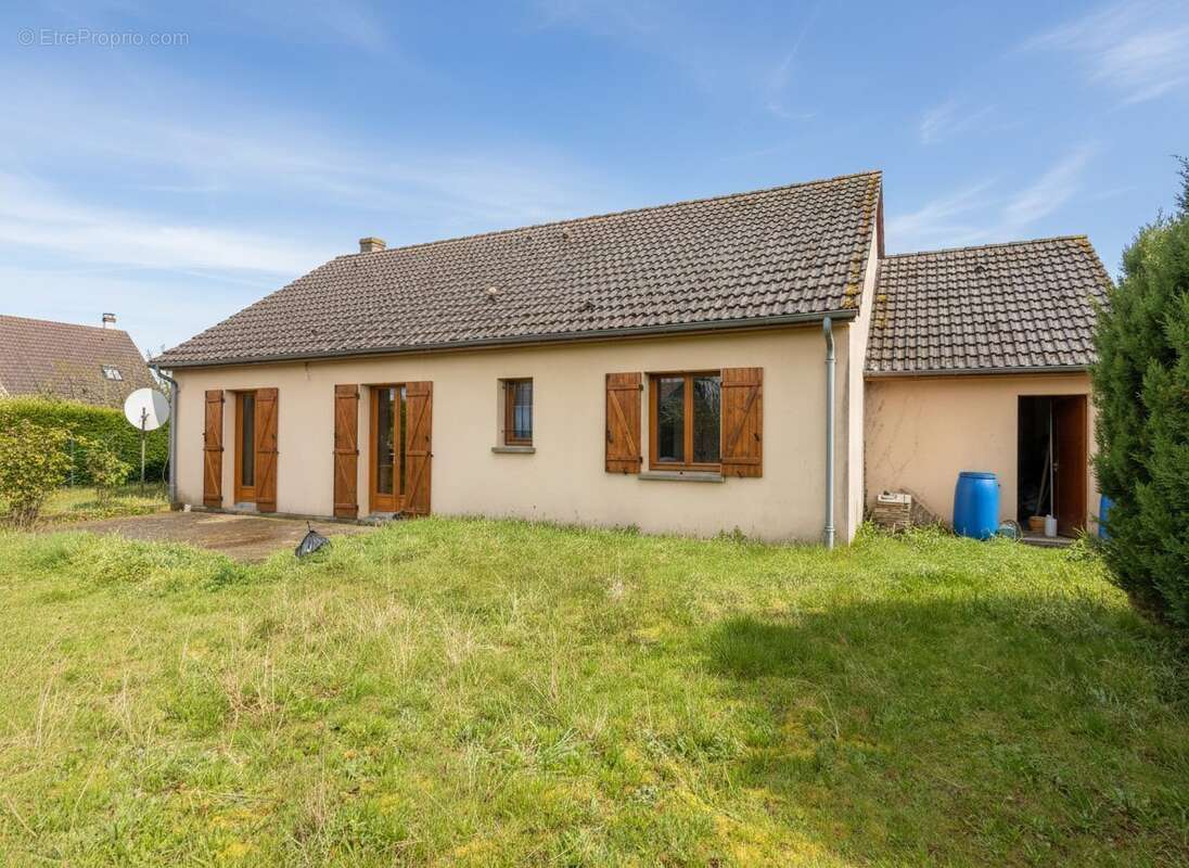 Maison à VIENNE-EN-VAL