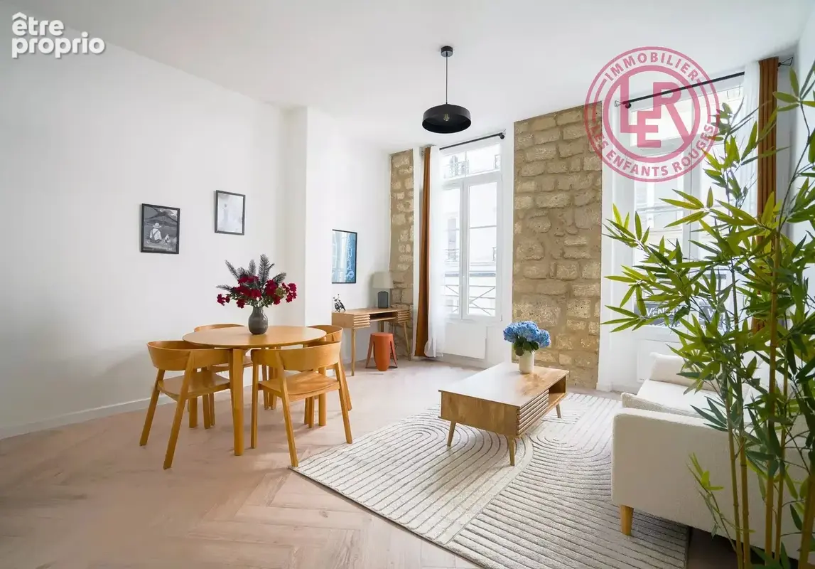 Paris 3ème - Rue des Gravilliers - Studio rénové avec 3,10m de hauteur sous plafond - photo 3