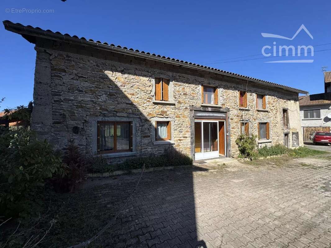 Appartement à MARSAC-EN-LIVRADOIS