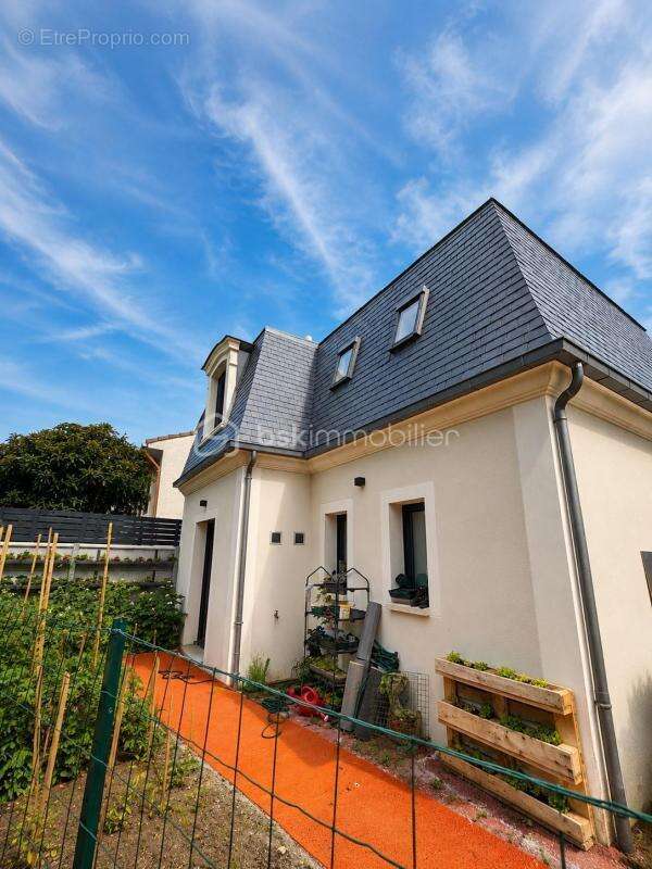 Maison à VILLEPINTE