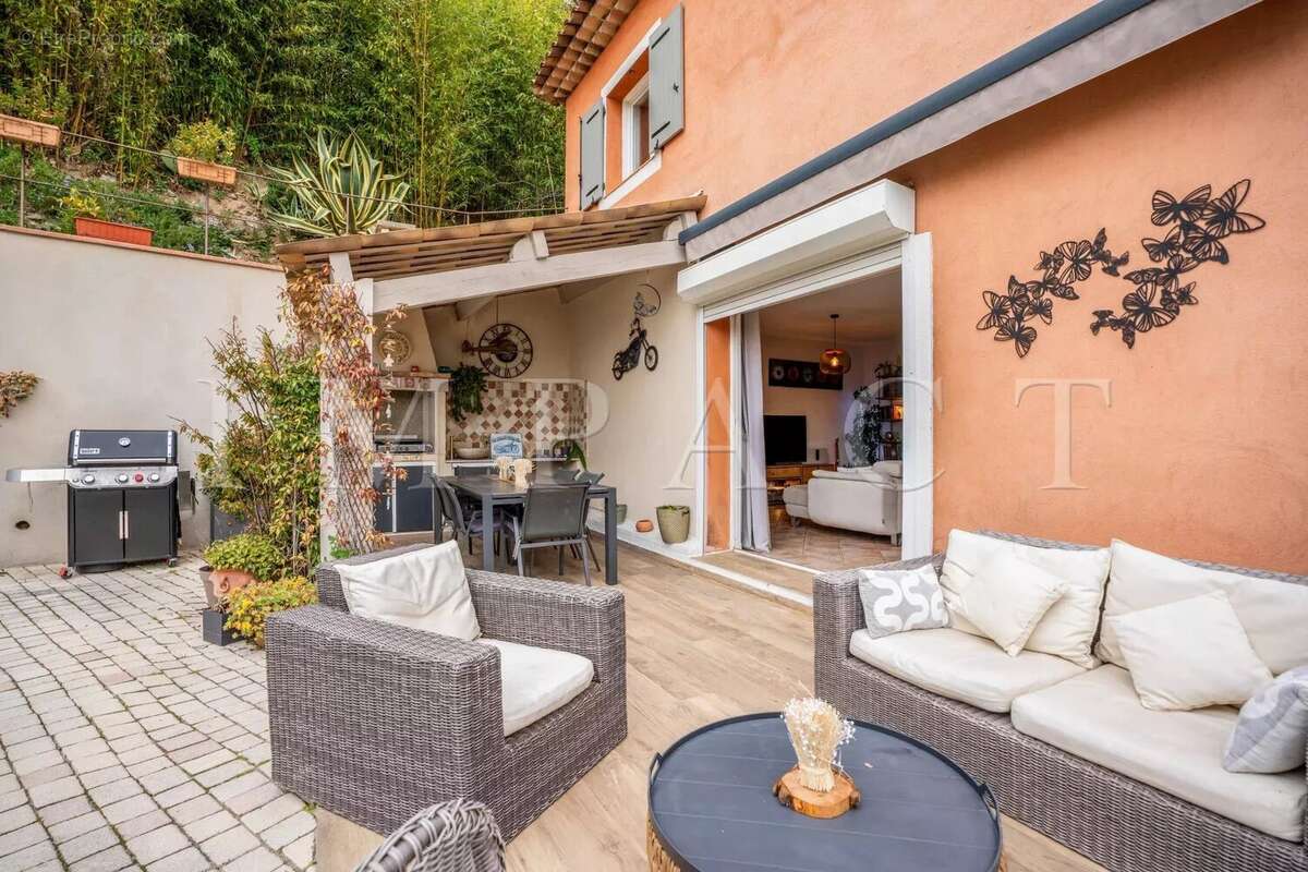 Maison à GRASSE
