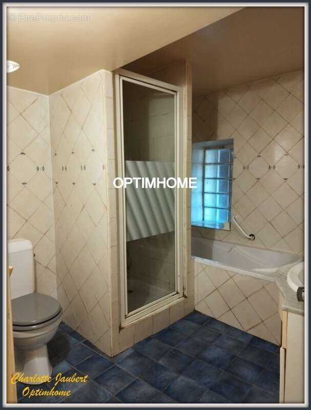 Maison à AUBETERRE-SUR-DRONNE