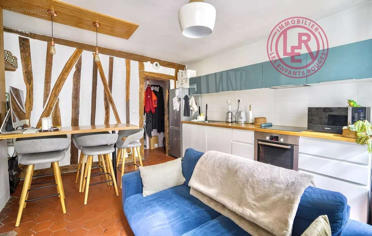 Appartement à PARIS-3E