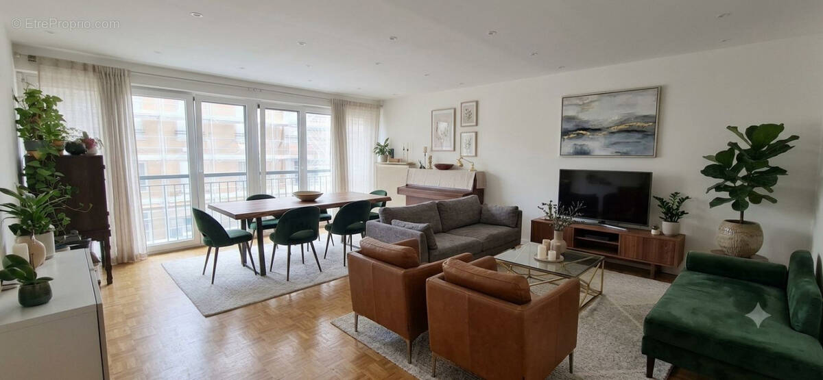 Appartement à PARIS-20E