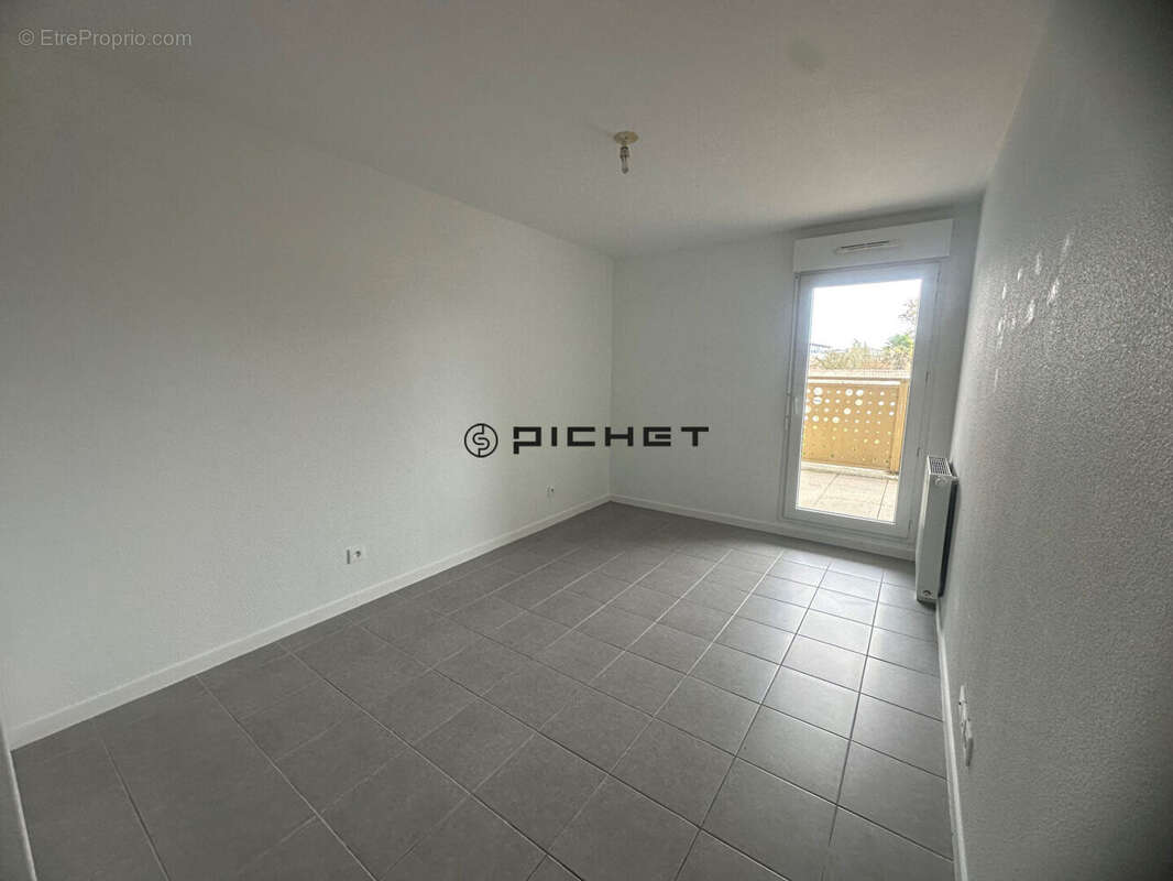 Appartement à VILLENAVE-D'ORNON