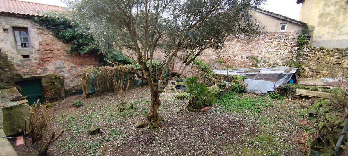 Maison à PORT-SAINTE-MARIE