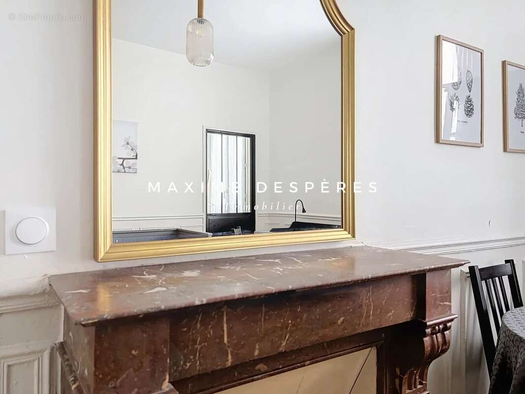 Appartement à PARIS-8E