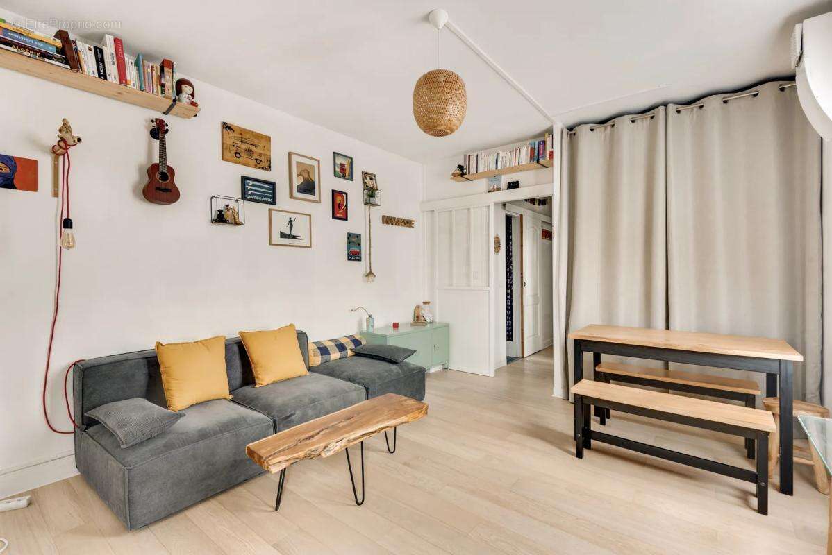 Appartement à LA GARENNE-COLOMBES