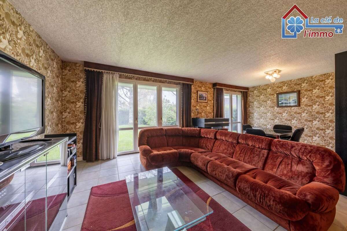 Maison à MOISSY-CRAMAYEL