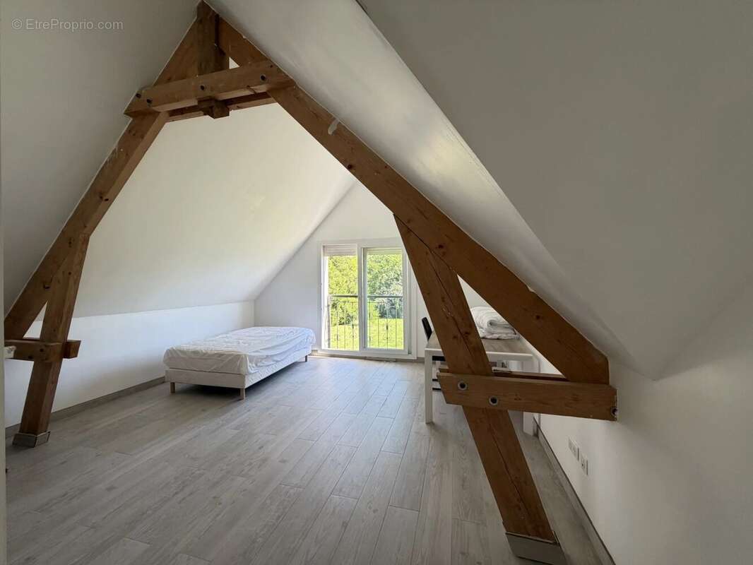 Maison à ULLY-SAINT-GEORGES