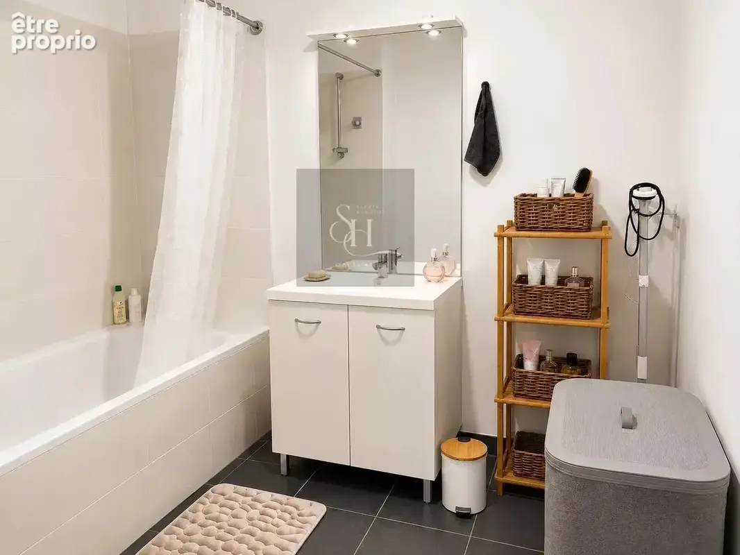 T3 64 m² – terrasse 13 m² – parking – vendu loué - photo 7