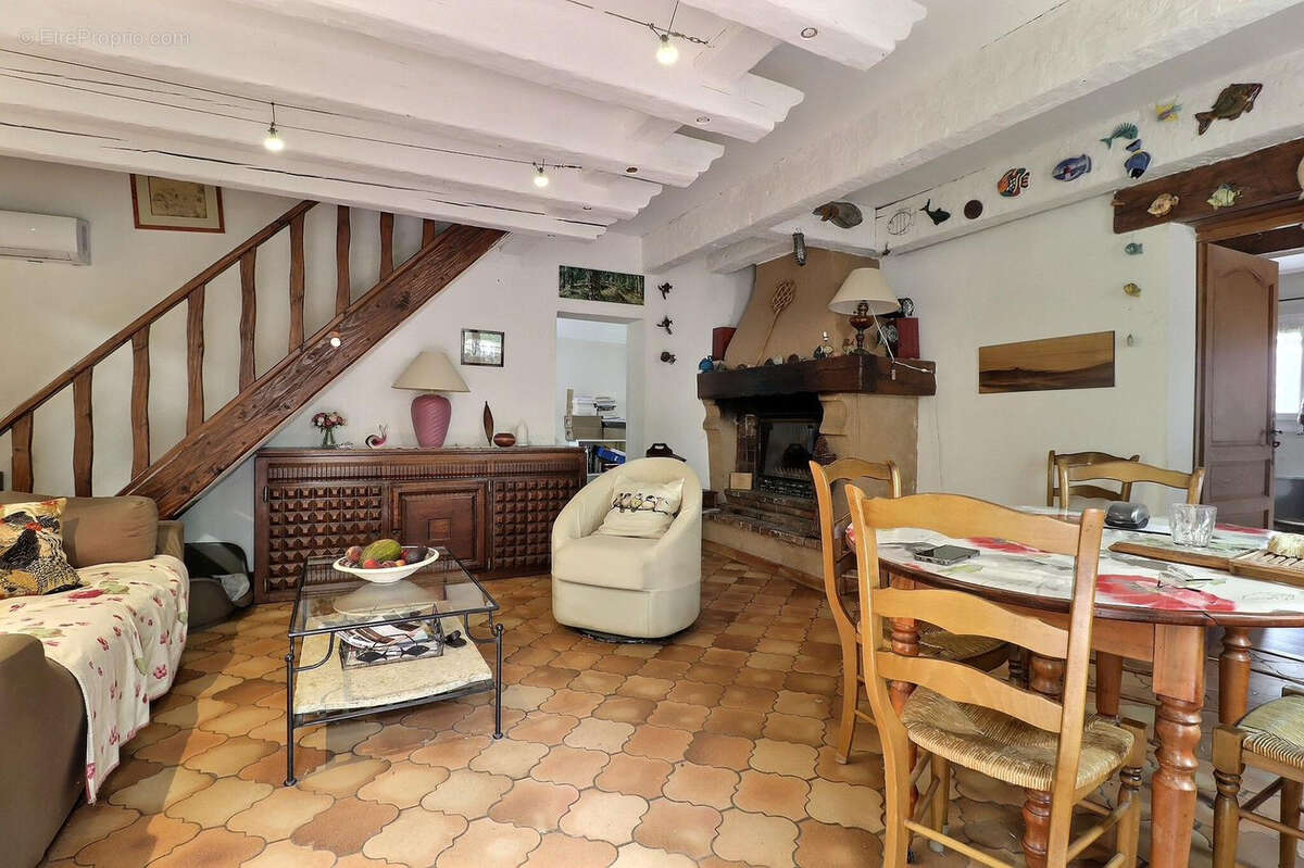 Maison Signes 3 pièces 76 m² - photo 5