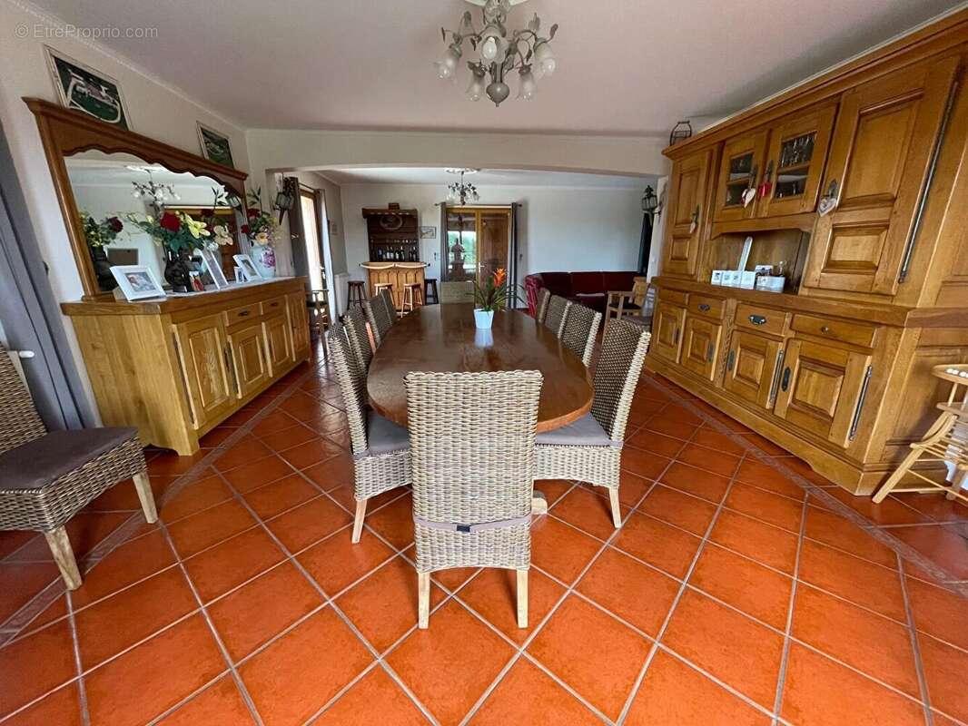 Maison à LIORAC-SUR-LOUYRE