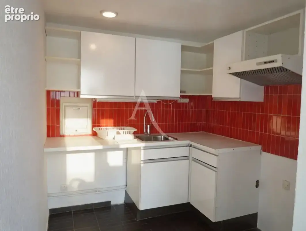 Appartement PARIS 15ème - 1 pièce - 37,19 m² - photo 4