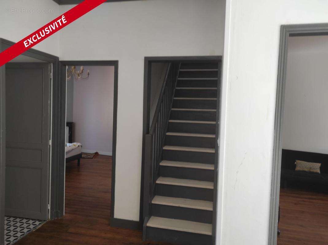 Maison à SAINT-JEAN-D'ANGELY