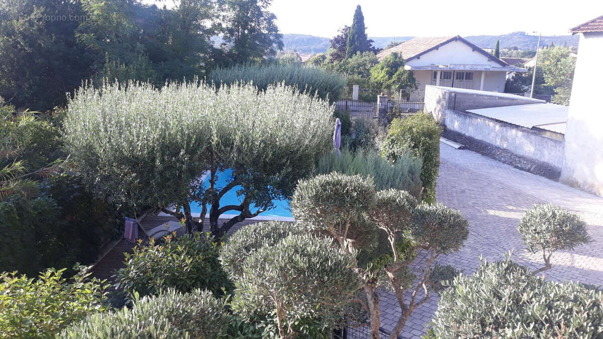 Propriété  coeur de village avec  3 habitations à Les Mages 10 pièce(s) 295 m2 sur 1263m² de terrain avec piscine - photo 2
