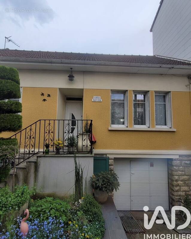 Photo 1 - Maison à STAINS