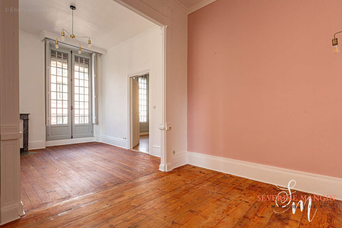 Appartement à ROMANS-SUR-ISERE