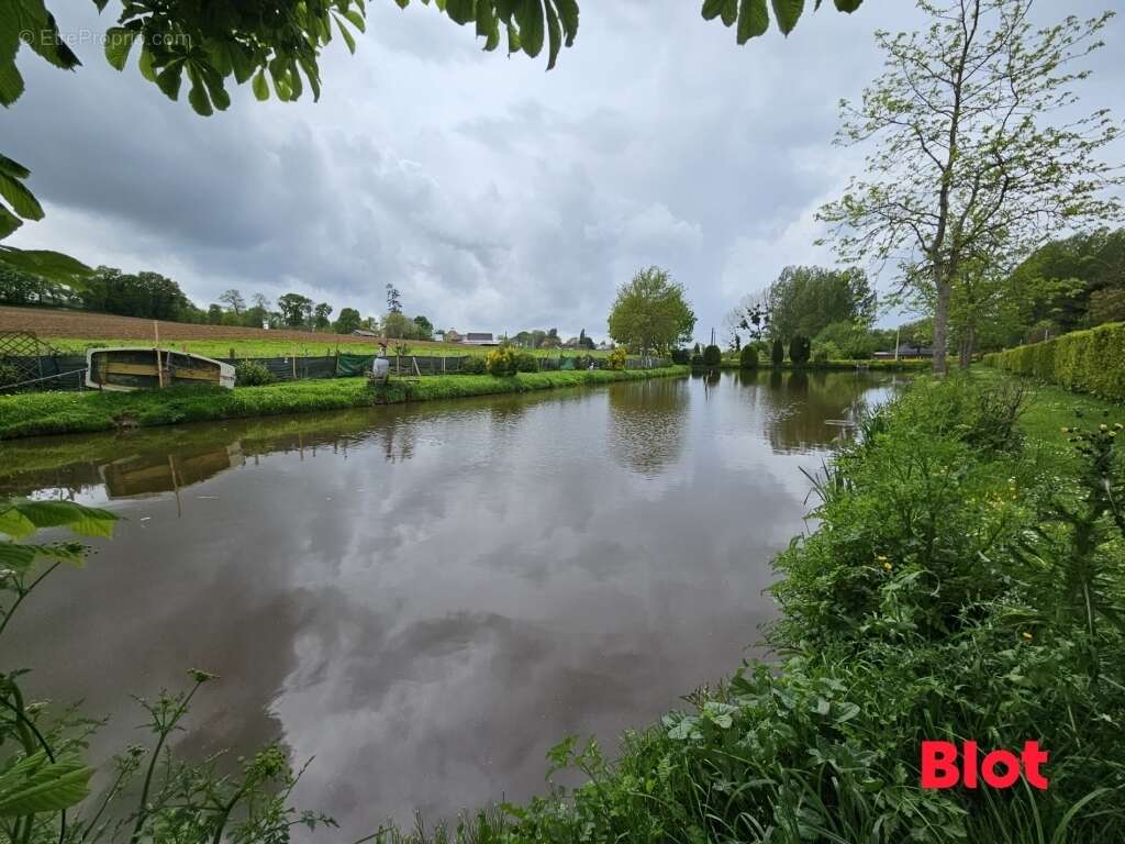 Terrain à LONGAULNAY