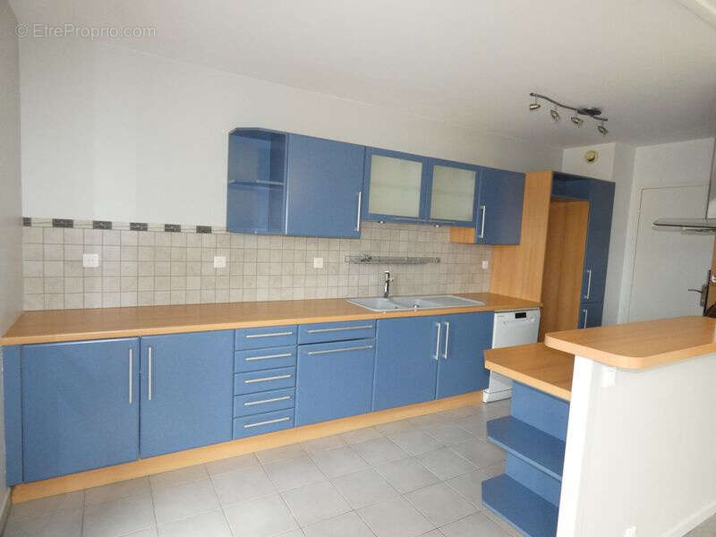 Appartement à VAIRES-SUR-MARNE