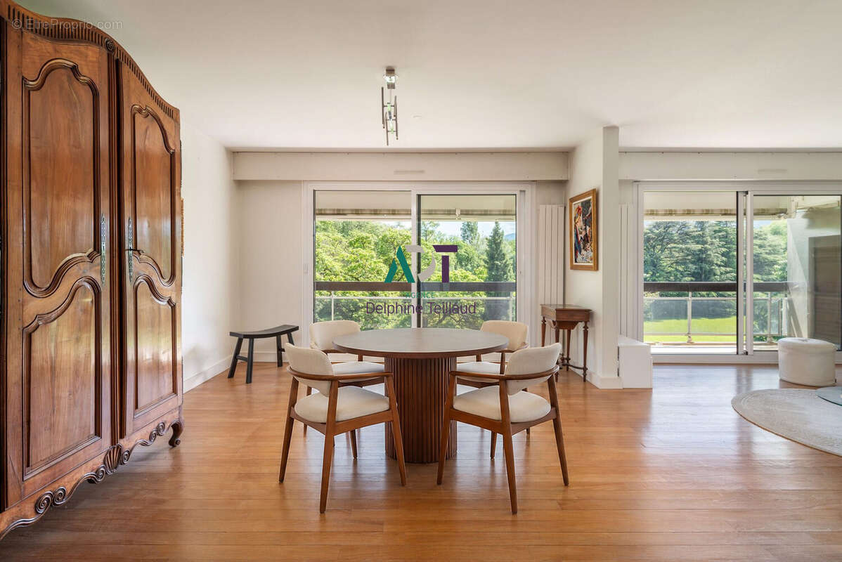 Appartement à SAINT-EGREVE