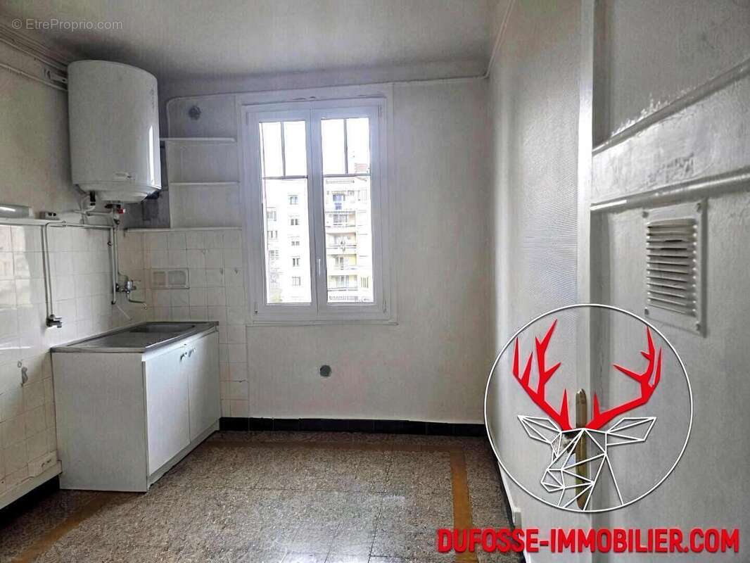 Appartement à LYON-8E