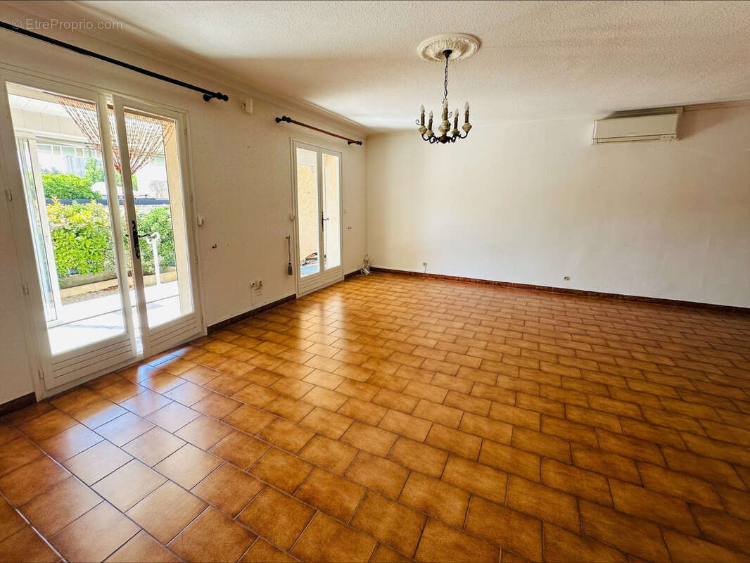 Maison à AIGUES-MORTES