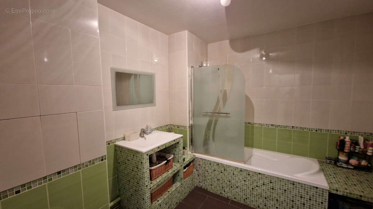 APPARTEMENT F3 avec grand balcon - photo 10