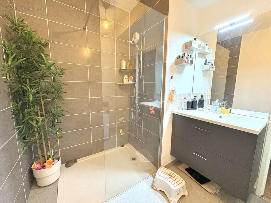 Appartement à MONTLIGNON