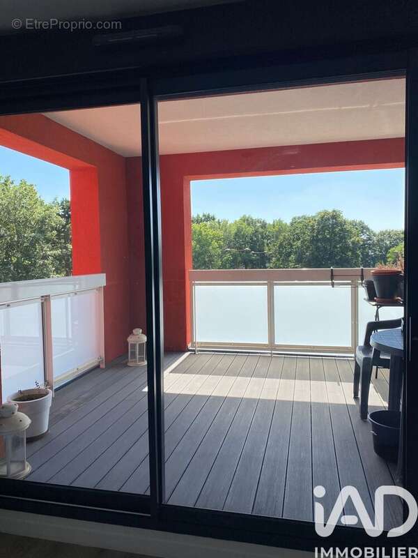 Photo 9 - Appartement à FLEURY-LES-AUBRAIS