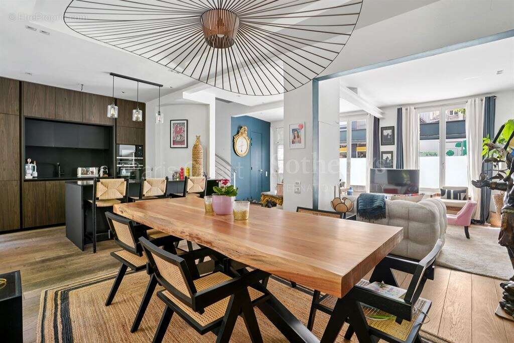 Maison à NEUILLY-SUR-SEINE