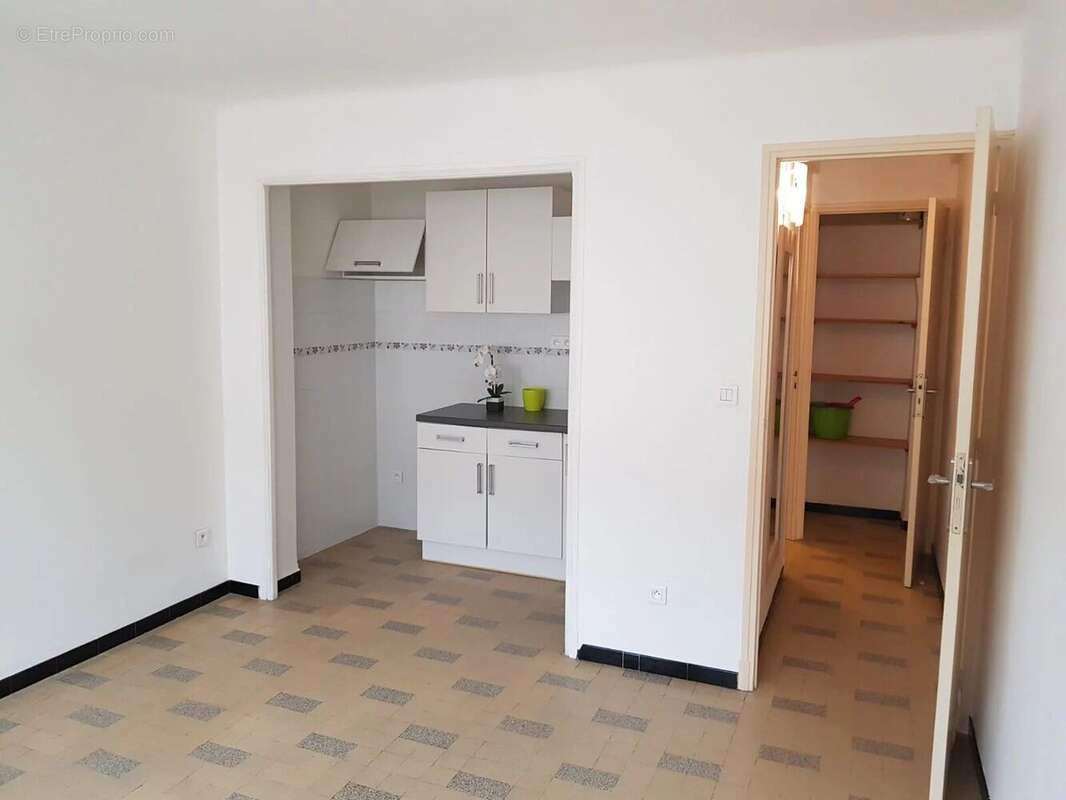Appartement à Marseille-3e  - photo 8