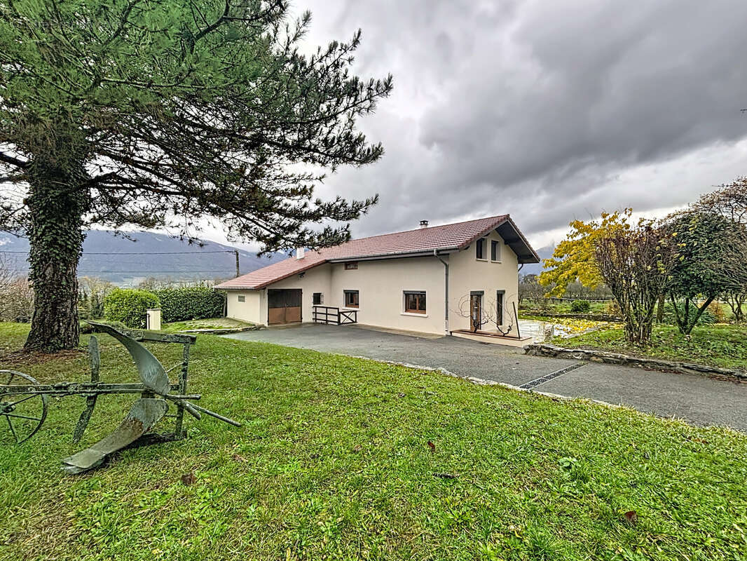 Maison à SAINT-PIERRE-DE-SOUCY
