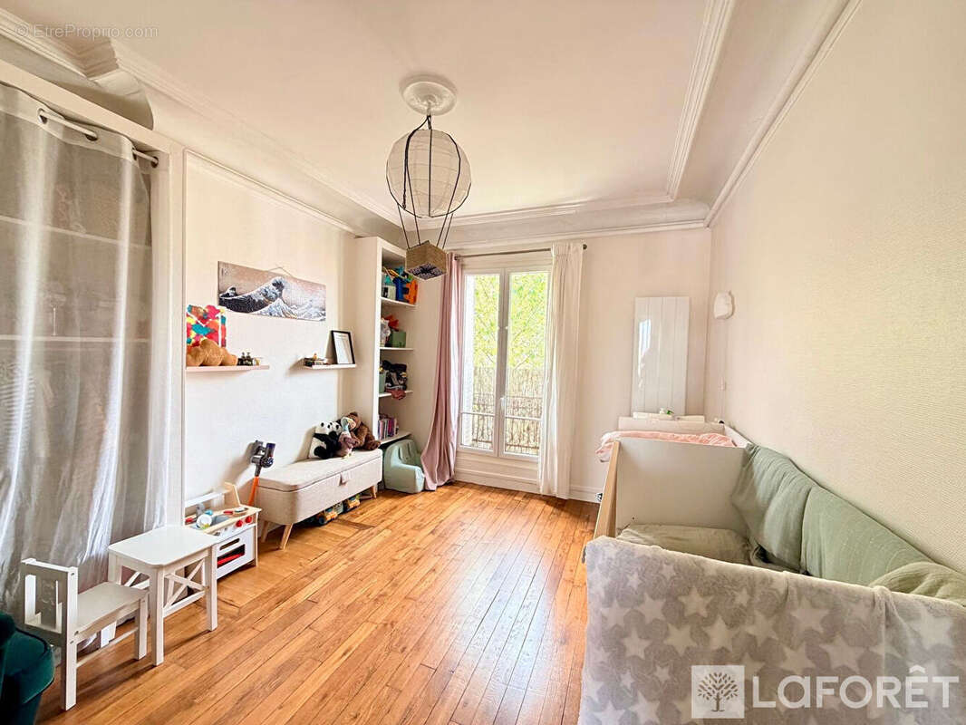 Appartement à ASNIERES-SUR-SEINE