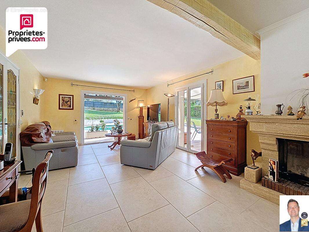 Maison à PEYMEINADE