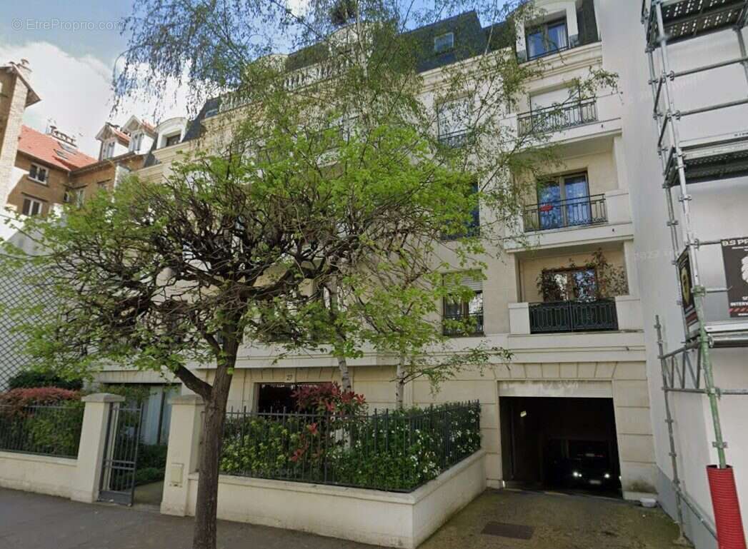 Parking à LA GARENNE-COLOMBES
