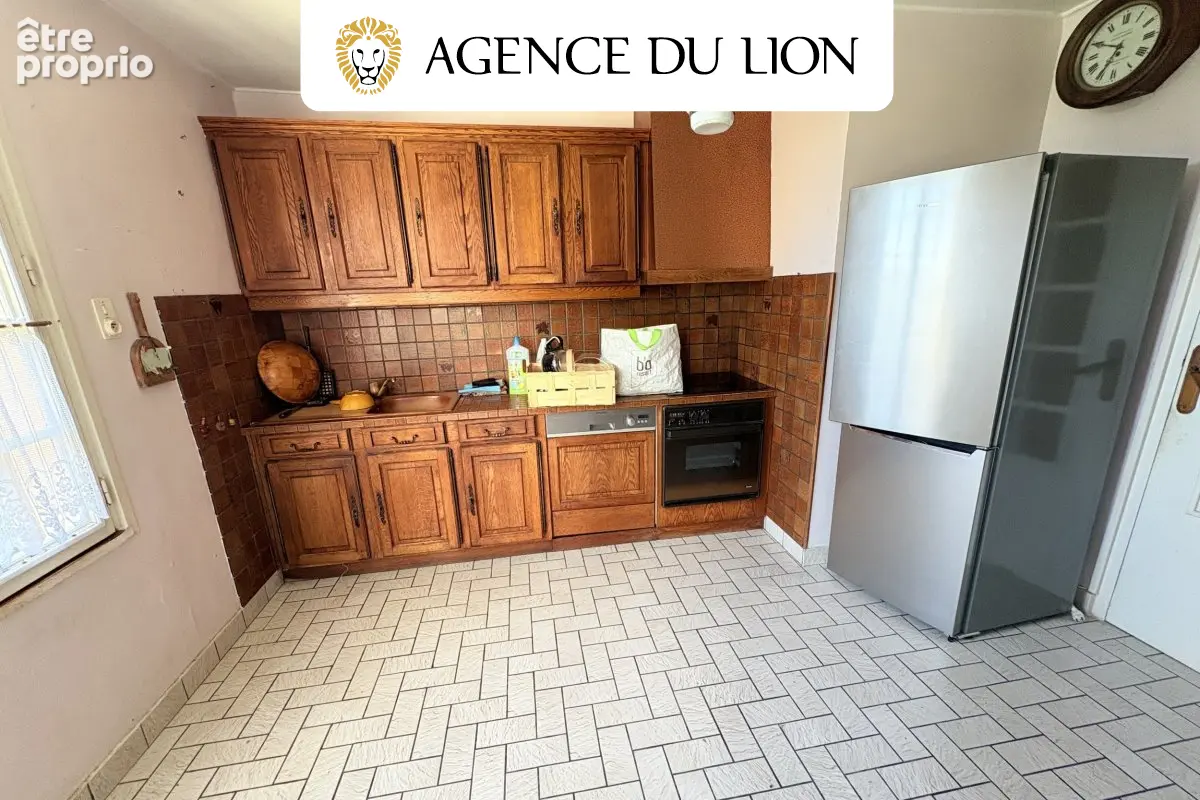 Maison 3 pièces 2 chambres, Garage double et dépendances - photo 4