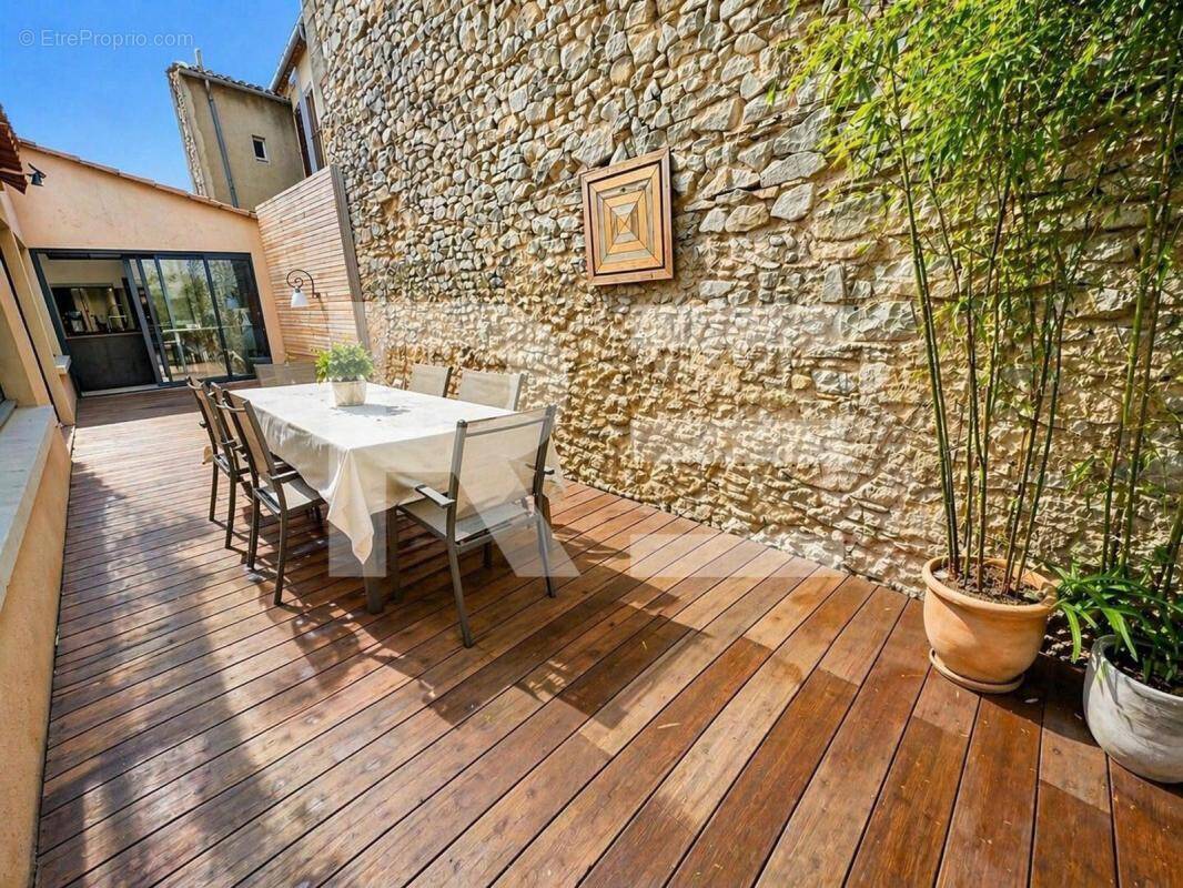 Appartement à NIMES