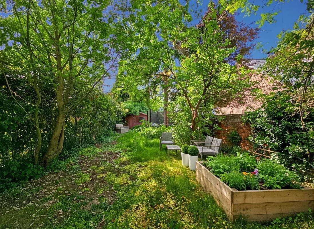 Maison à QUIEVRECHAIN