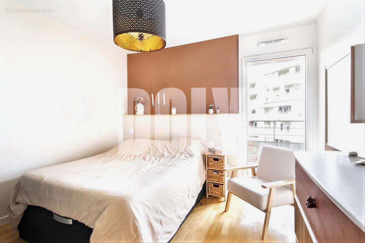 Appartement à ISSY-LES-MOULINEAUX