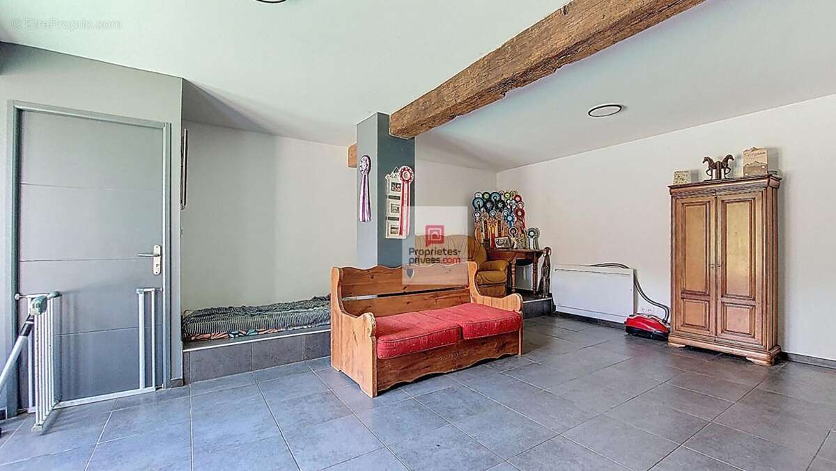 Maison à ROUFFIGNAC-SAINT-CERNIN-DE-REILHAC