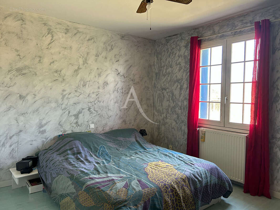 Maison à L'ILE-D'ELLE