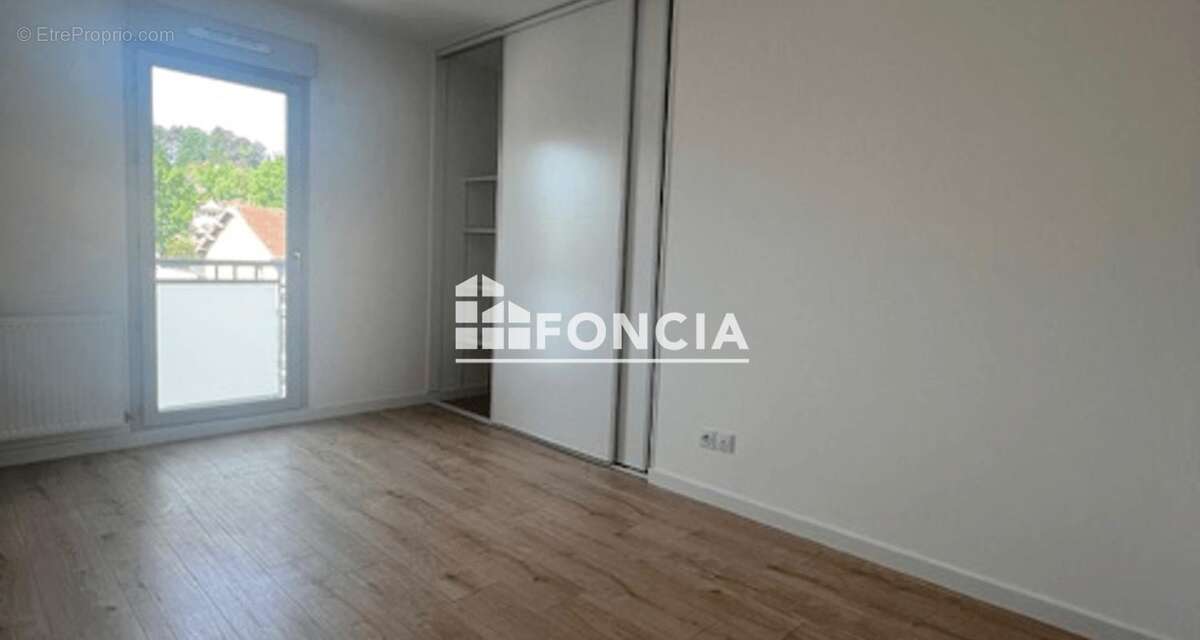 Appartement à RILLIEUX-LA-PAPE