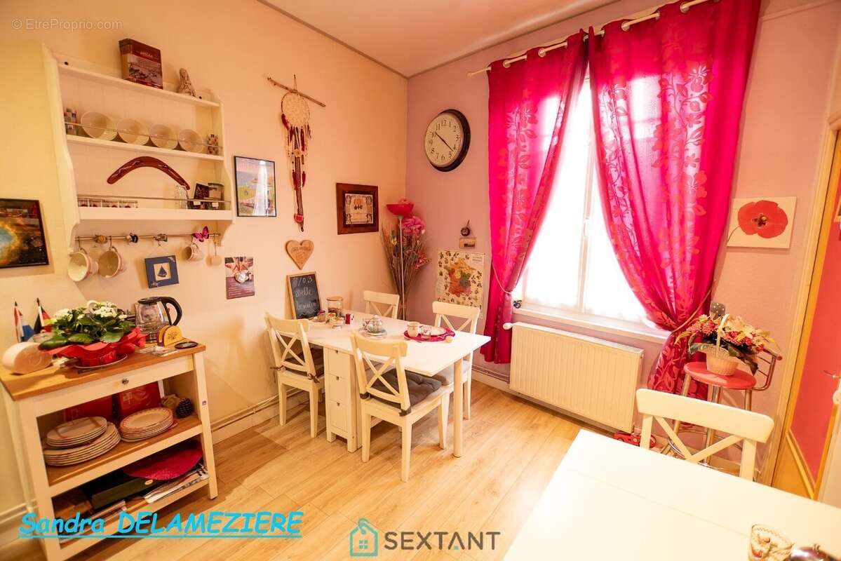 Maison à VILLERS-BRETONNEUX